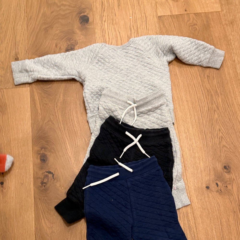 GAP Quilted Sweater and Jogger Set - Gray, Black, Navy